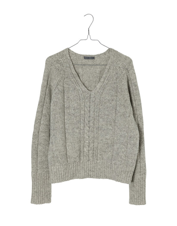 230208_cable_sweater_light_grey_a