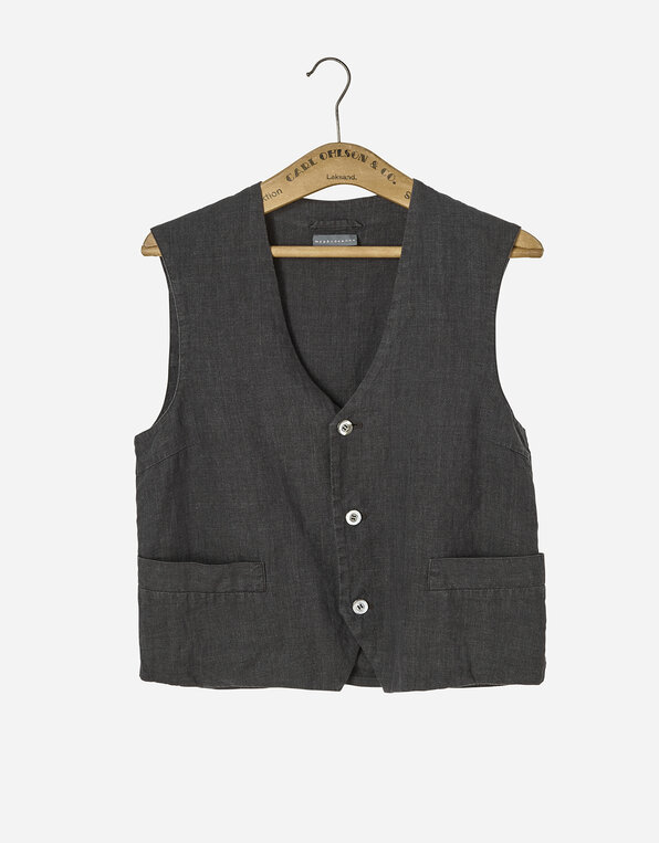 250114_Waistcoat_Charcoal_a