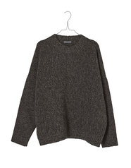 230210_oversized_sweater_dark_brown_a