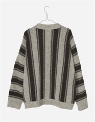 oversized sweater