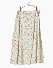 250129_Skirt_White_Print_b