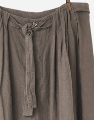 260105B_tie_band_skirt_taupe_a