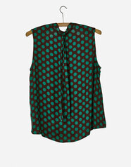260218_High_Collar_Top_Green_Dot_b