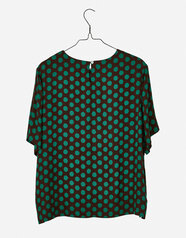 260219_T-shirt_blouse_Green_Dot_b